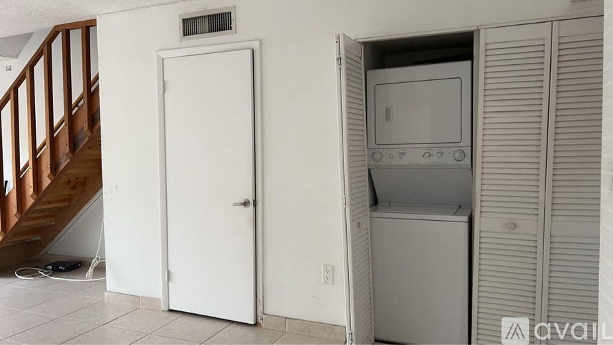 10068 Southwest 77th Court 2 Beds Townhouse for Rent - Photo gallery 3