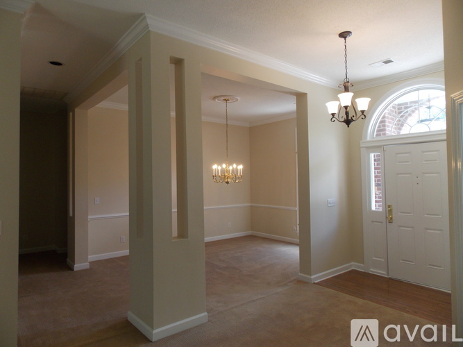 1179 N Blackmoor Dr 3 Beds Single Family Home for Rent - Photo gallery 3