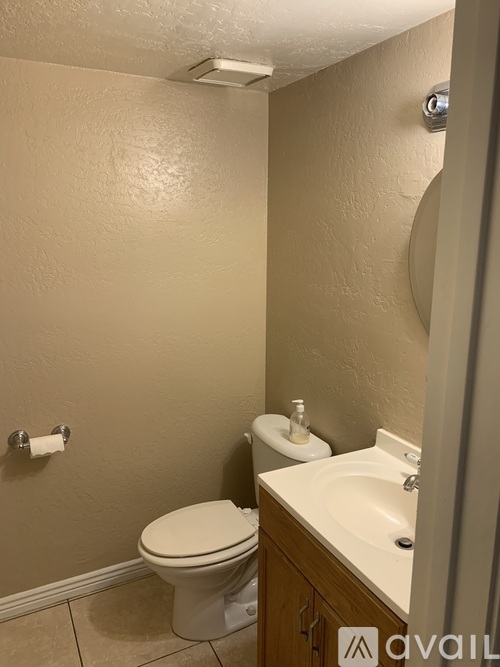 1750 East Mateo Circle 2 Beds Condo for Rent - Photo gallery 2