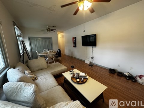 4535 S Derbigny St 2 Beds Apartment for Rent