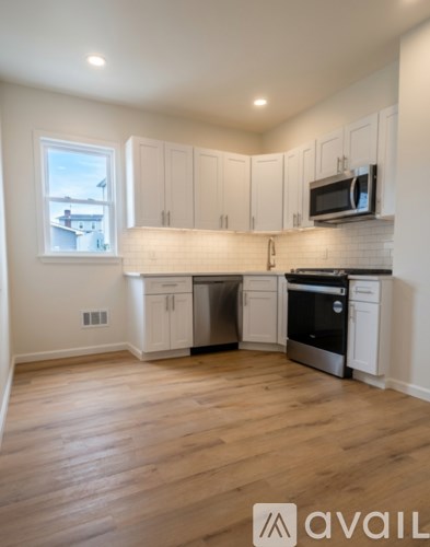 331 Yale Avenue 3 Beds Apartment for Rent