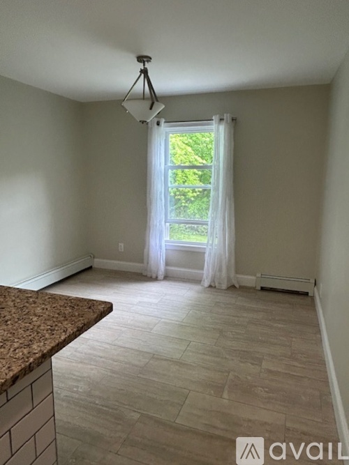 1169 Essex Rd 2 Beds Apartment for Rent - Photo gallery 5