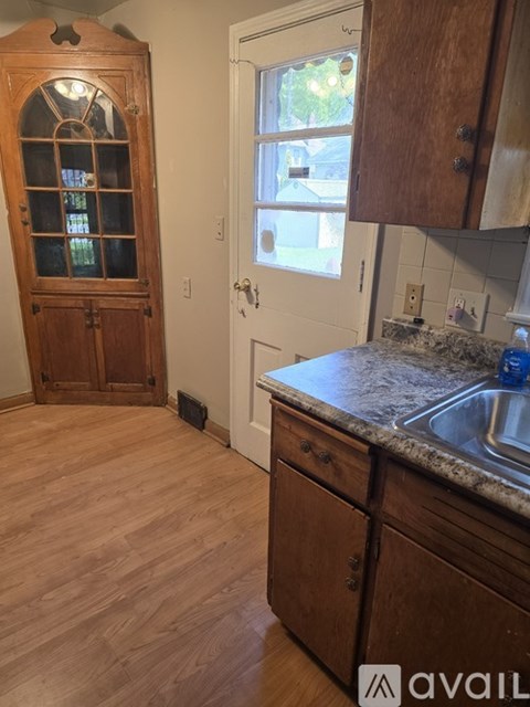 601 South Hawkins Avenue 4 Beds Apartment for Rent
