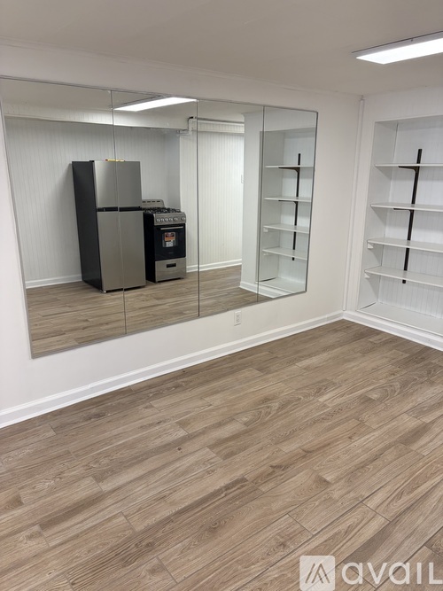 77th Place Studio Apartment for Rent - Photo gallery 1