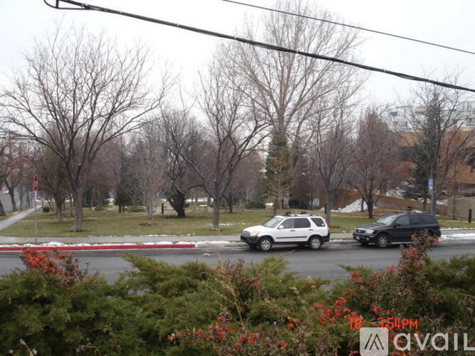 E 9th Ave 2 Beds Apartment for Rent - Photo gallery 2