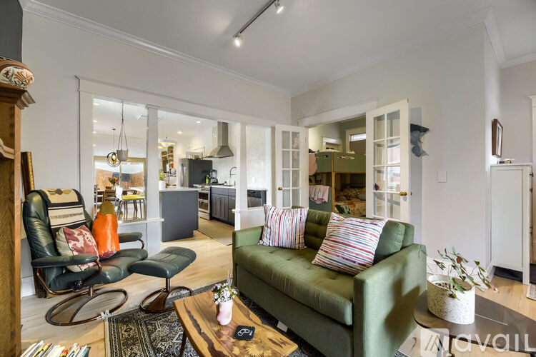 923 Galapago Street 2 Beds Single Family Home for Rent - Photo gallery 3