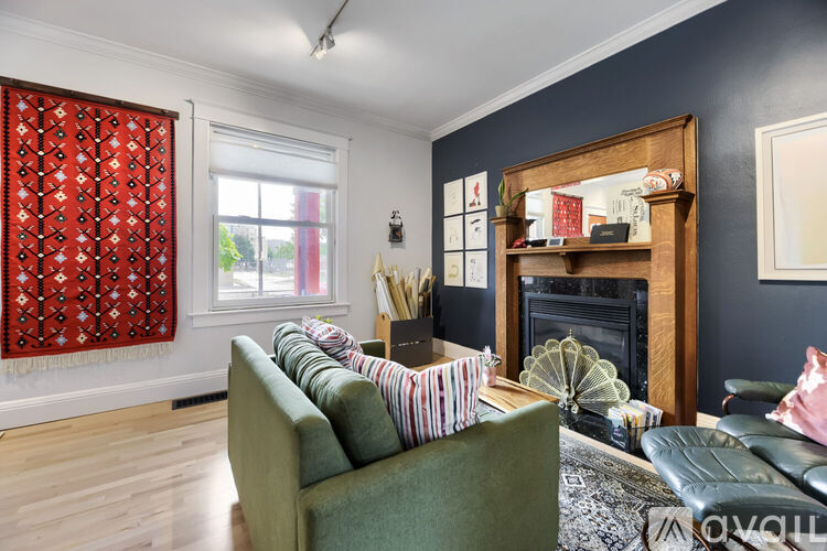 923 Galapago Street 2 Beds Single Family Home for Rent - Photo gallery 4