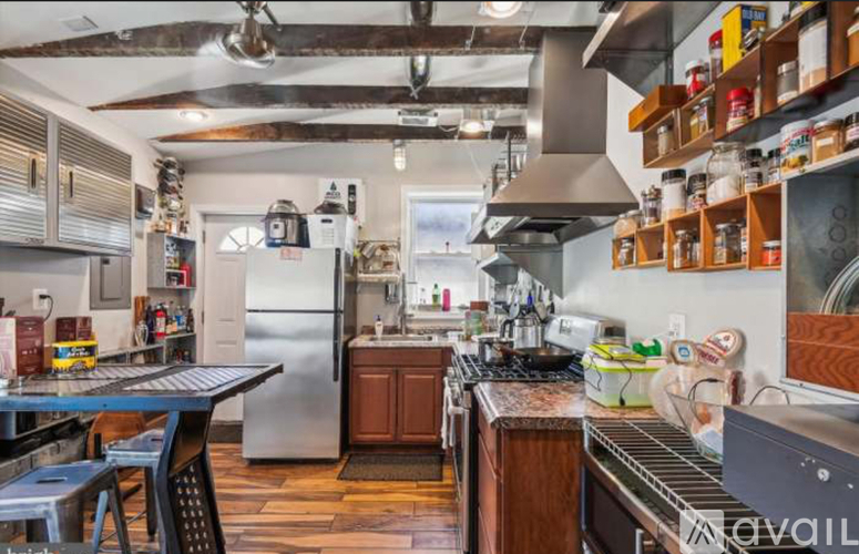 307 East 25th Street 1 Apartment for Rent - Photo gallery 2