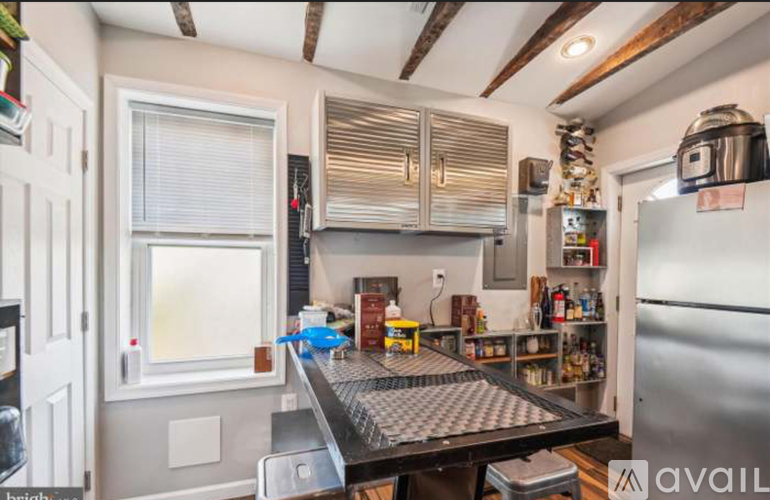307 East 25th Street 1 Apartment for Rent - Photo gallery 3