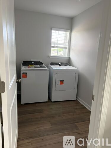 625 Branthurst Drive 4 Beds Single Family Home for Rent - Photo gallery 3