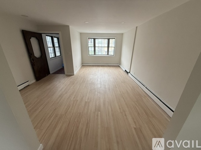 164 Beach Street 4 Beds Single Family Home for Rent - Photo gallery 1