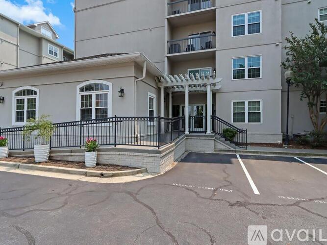 1074 Peachtree Walk Northeast 1 Apartment for Rent - Photo gallery 1