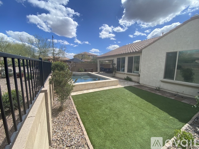 2536 West Royer Road 4 Beds Single Family Home for Rent - Photo gallery 3