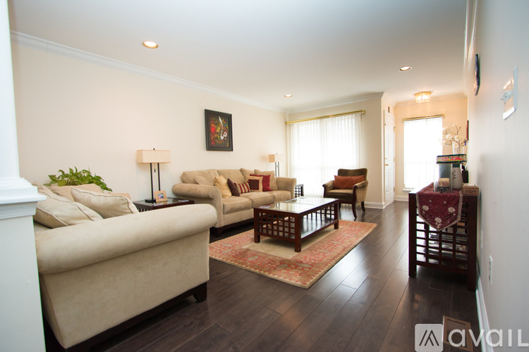 17 Lee Court 3 Beds Townhouse for Rent - Photo gallery 1