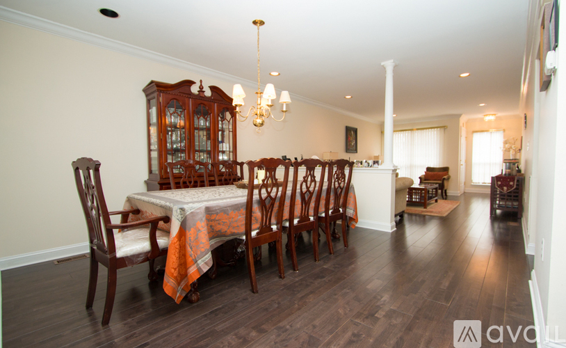 17 Lee Court 3 Beds Townhouse for Rent - Photo gallery 3