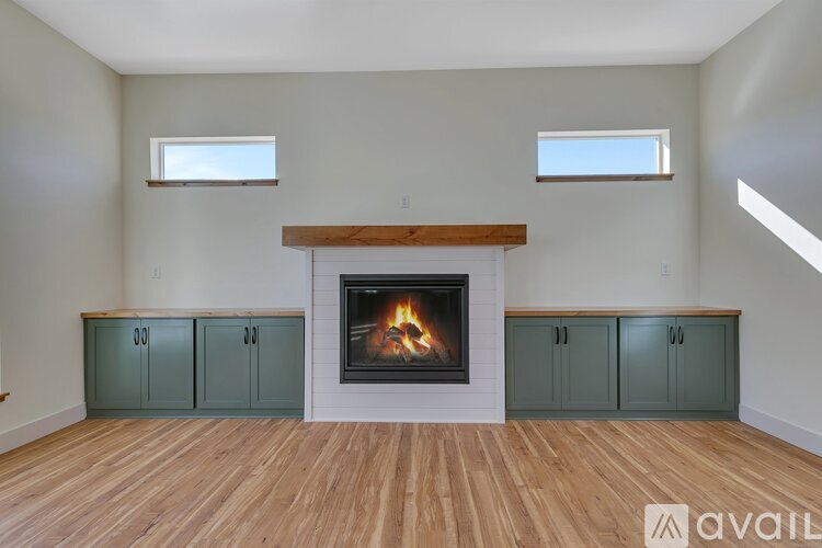 6675 Captains Drive Northwest 5 Beds Single Family Home for Rent - Photo gallery 3