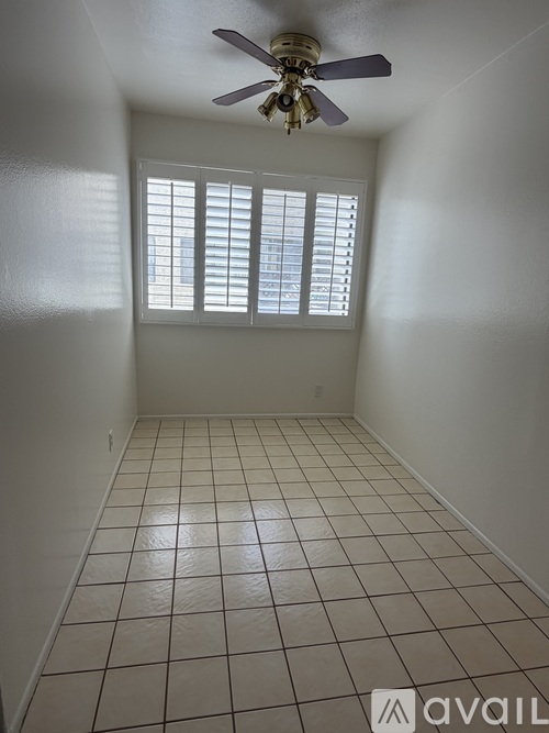 9131 Burnet Ave 3 Beds Apartment, Townhouse for Rent - Photo gallery 3
