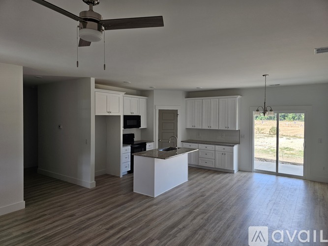 225 Essex Drive 3 Beds Single Family Home for Rent - Photo gallery 1