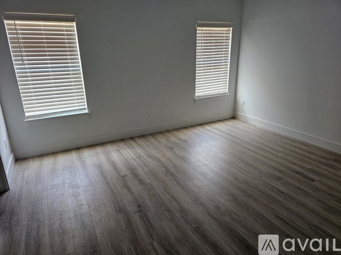 225 Essex Drive 3 Beds Single Family Home for Rent - Photo gallery 5