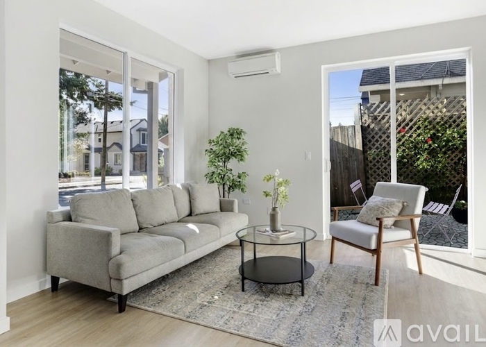 8823 North Endicott Avenue 2 Beds Townhouse for Rent - Photo gallery 4