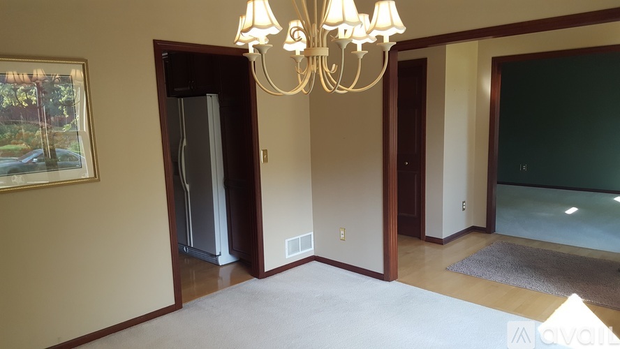 2007 Glendale Hills Dr NE 5 Beds Single Family Home for Rent - Photo gallery 4
