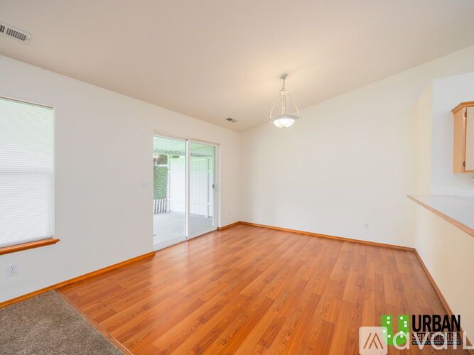 18425 E Sprague Ave 2 Beds Single Family Home for Rent - Photo gallery 2