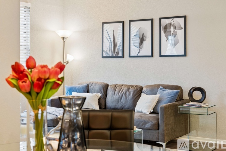 5302 East Van Buren Street 2 Beds Condo for Rent - Photo gallery 5