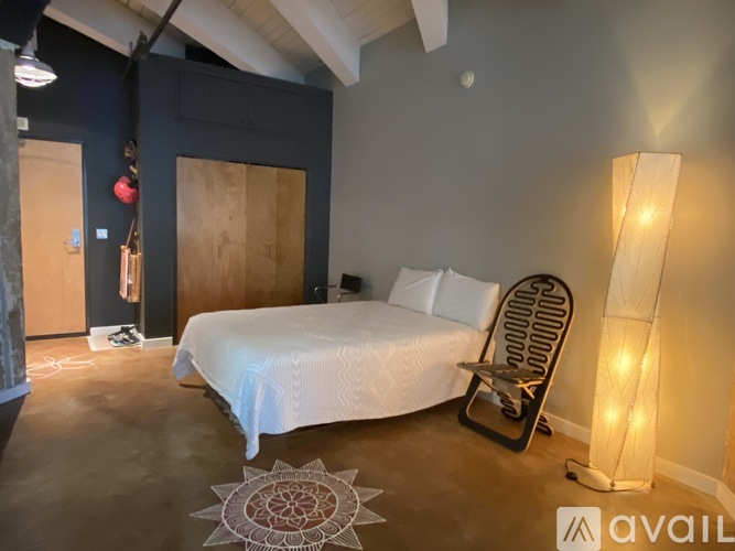 1420 Northwest Lovejoy Street Studio Condo for Rent - Photo gallery 3