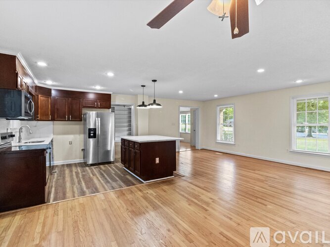 3234 Hunter Dr 3 Beds Single Family Home for Rent - Photo gallery 2
