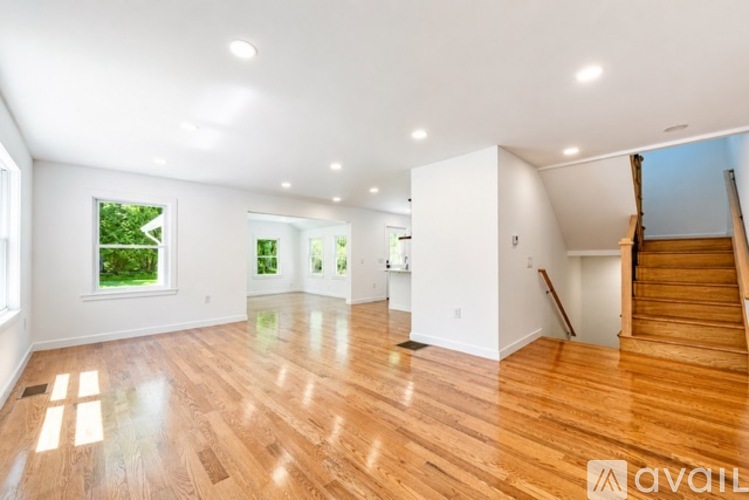 133 Jelliff Mill Road 3 Beds Single Family Home for Rent - Photo gallery 5