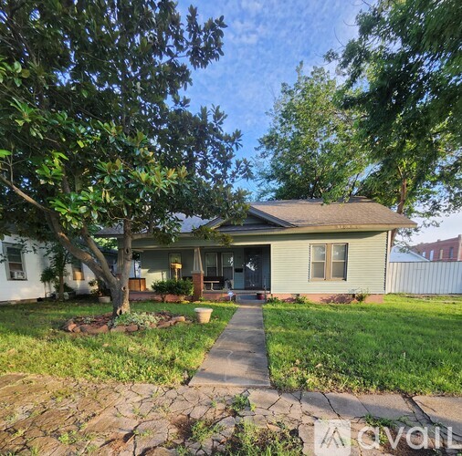 118 West 4th Street 2 Beds Single Family Home for Rent - Photo gallery 1