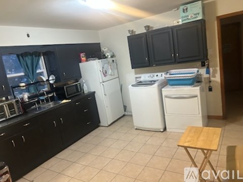 425 10Th Street 2 Beds Apartment for Rent