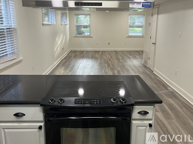 6341 Canal Boulevard 3 Beds Apartment for Rent - Photo gallery 3