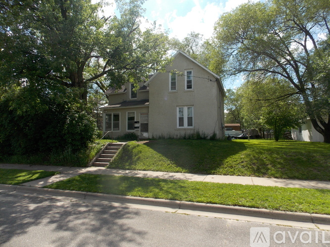 207 9th Ave N 1 Apartment for Rent - Photo gallery 1