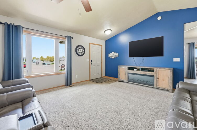 5904 South Mandy Circle 4 Beds Townhouse for Rent - Photo gallery 4