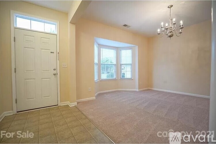 6502 Margaret Court 3 Beds Townhouse for Rent - Photo gallery 2