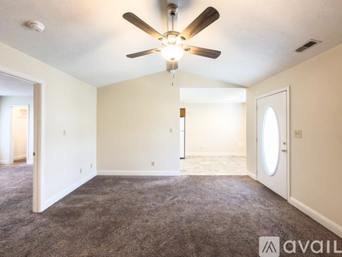 2525 Obryan Blvd 2 Beds Apartment for Rent