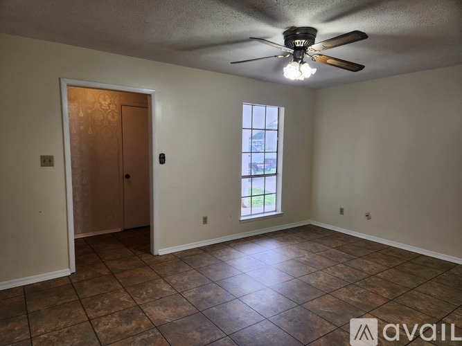 1917 Graveline Rd 3 Beds Single Family Home for Rent - Photo gallery 3