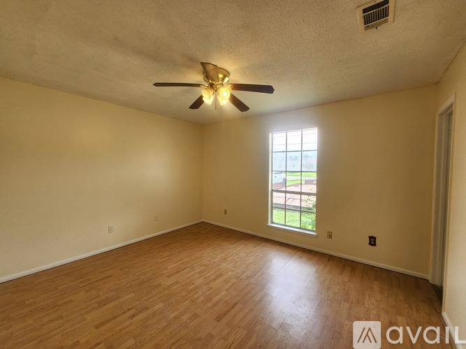 1917 Graveline Rd 3 Beds Single Family Home for Rent - Photo gallery 5