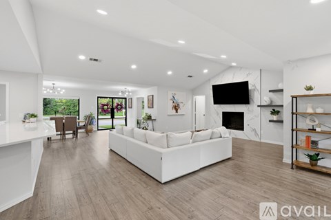 412 East Northgate Drive 4 Beds Apartment for Rent