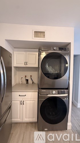 3554 Gardens East Drive 2 Beds Apartment for Rent