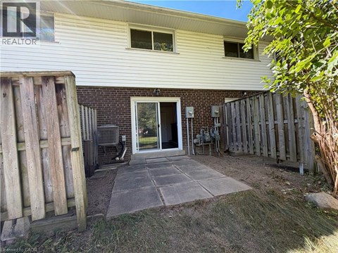 276 WESTCOURT Place 2 Beds Apartment for Rent