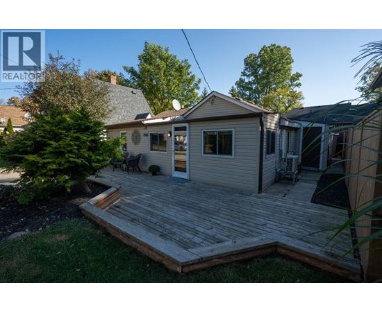 1986 Strathuron AVENUE 2 Beds House for Rent - Photo gallery 2