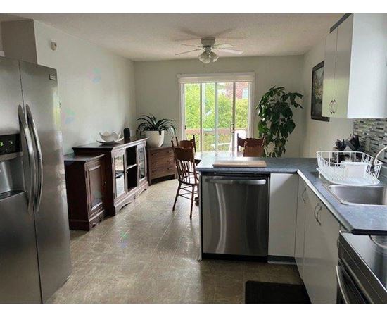 695 Rue Bastien 2 Beds House for Rent - Photo gallery 5