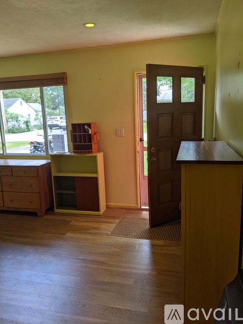 12 Patrick Street 3 Beds Single Family Home for Rent - Photo gallery 2