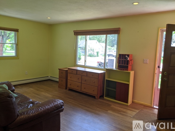 12 Patrick Street 3 Beds Single Family Home for Rent - Photo gallery 4