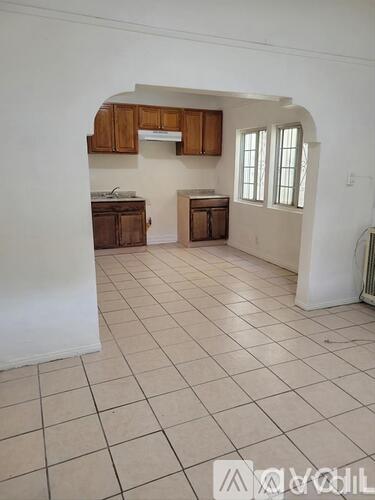 1305 East 56th Street 2 Beds Apartment for Rent - Photo gallery 1