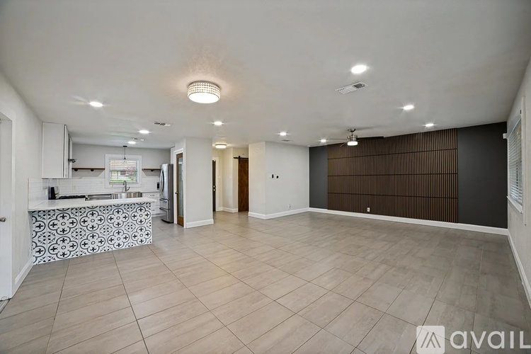 612 Booth Dr 3 Beds Single Family Home for Rent - Photo gallery 2