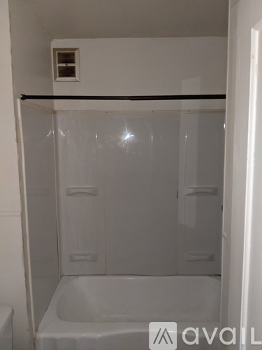 39 Woodrow Avenue 1 Apartment for Rent - Photo gallery 5
