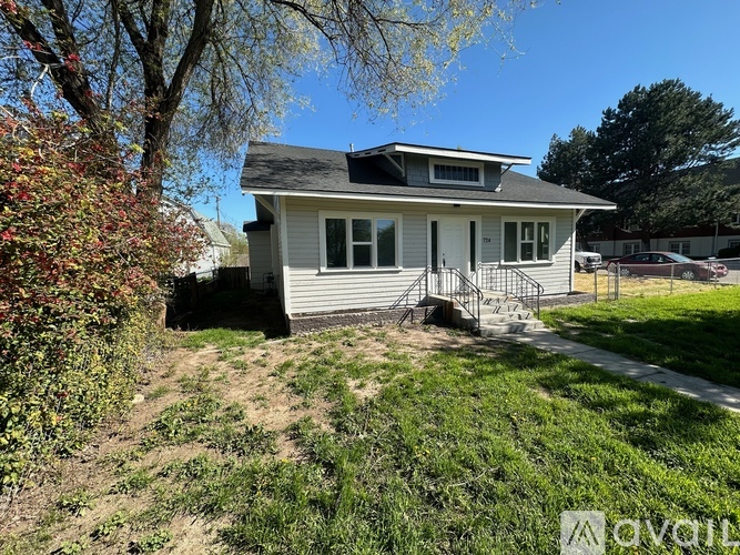 724 15th Avenue South 4 Beds Single Family Home for Rent - Photo gallery 4